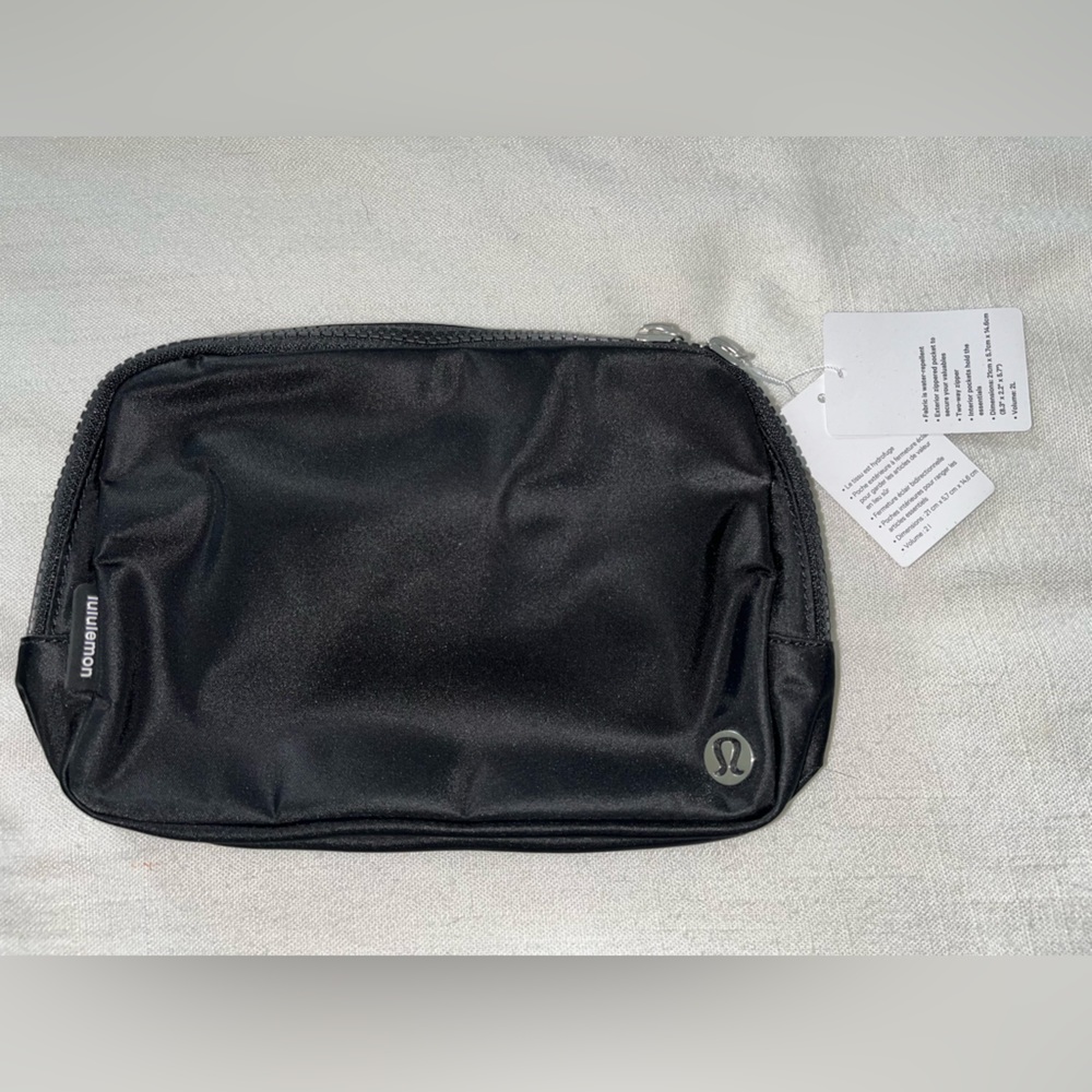 Lululemon Everywhere Belt Bag Large 2L